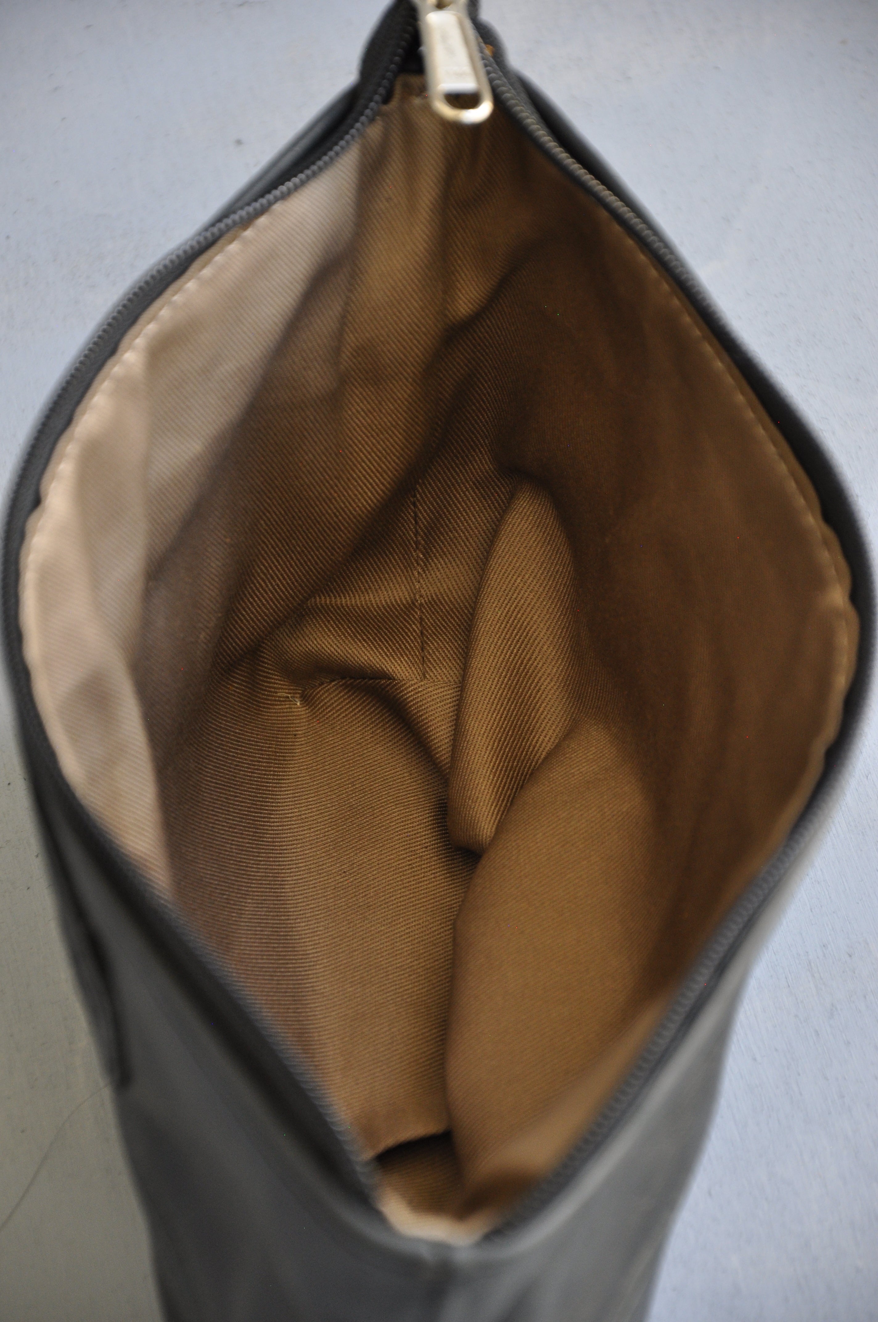 Utility Pouch - With Base / Full Leather (black)