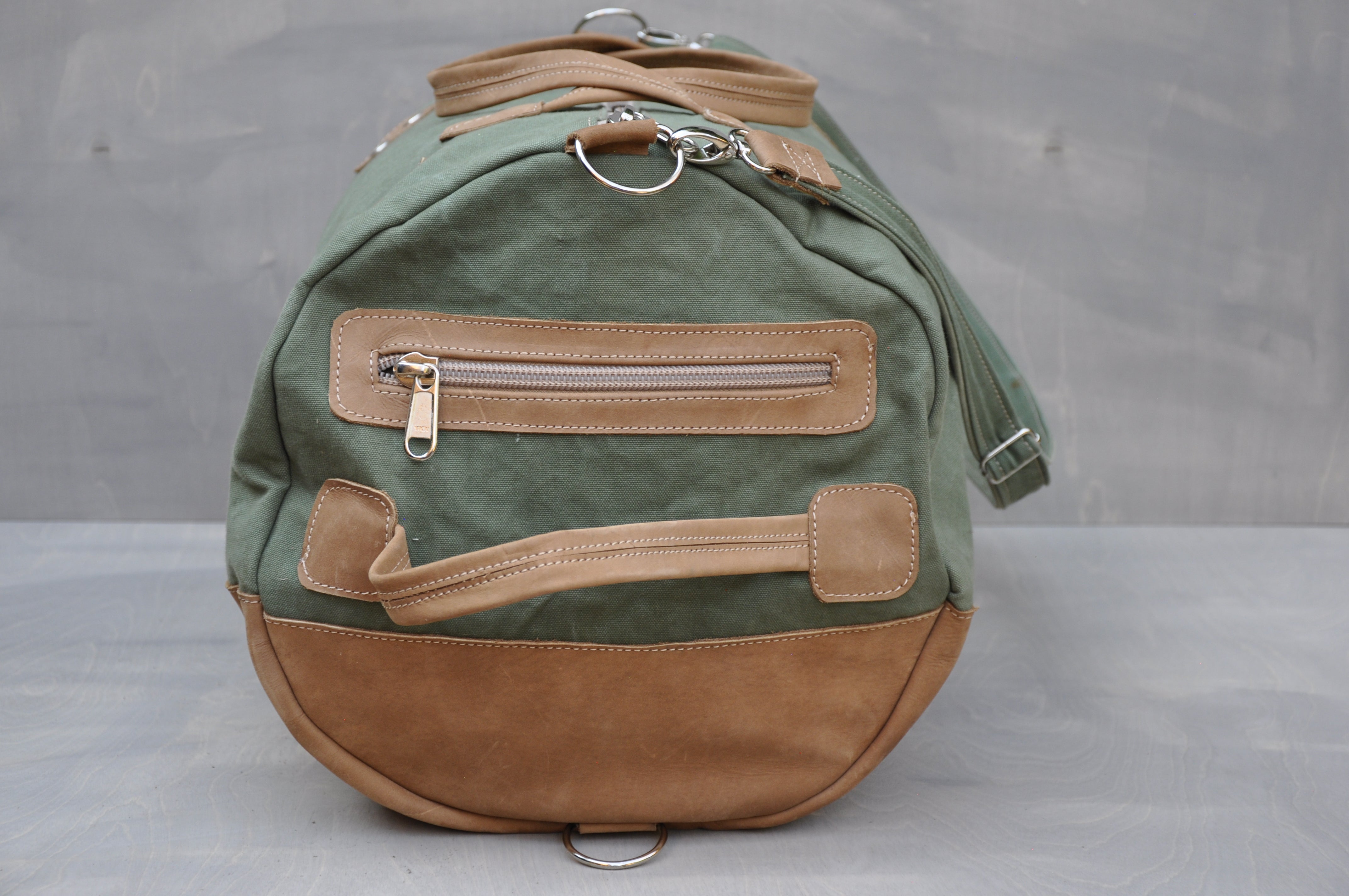 Travel Duffle - (Green / Tan)