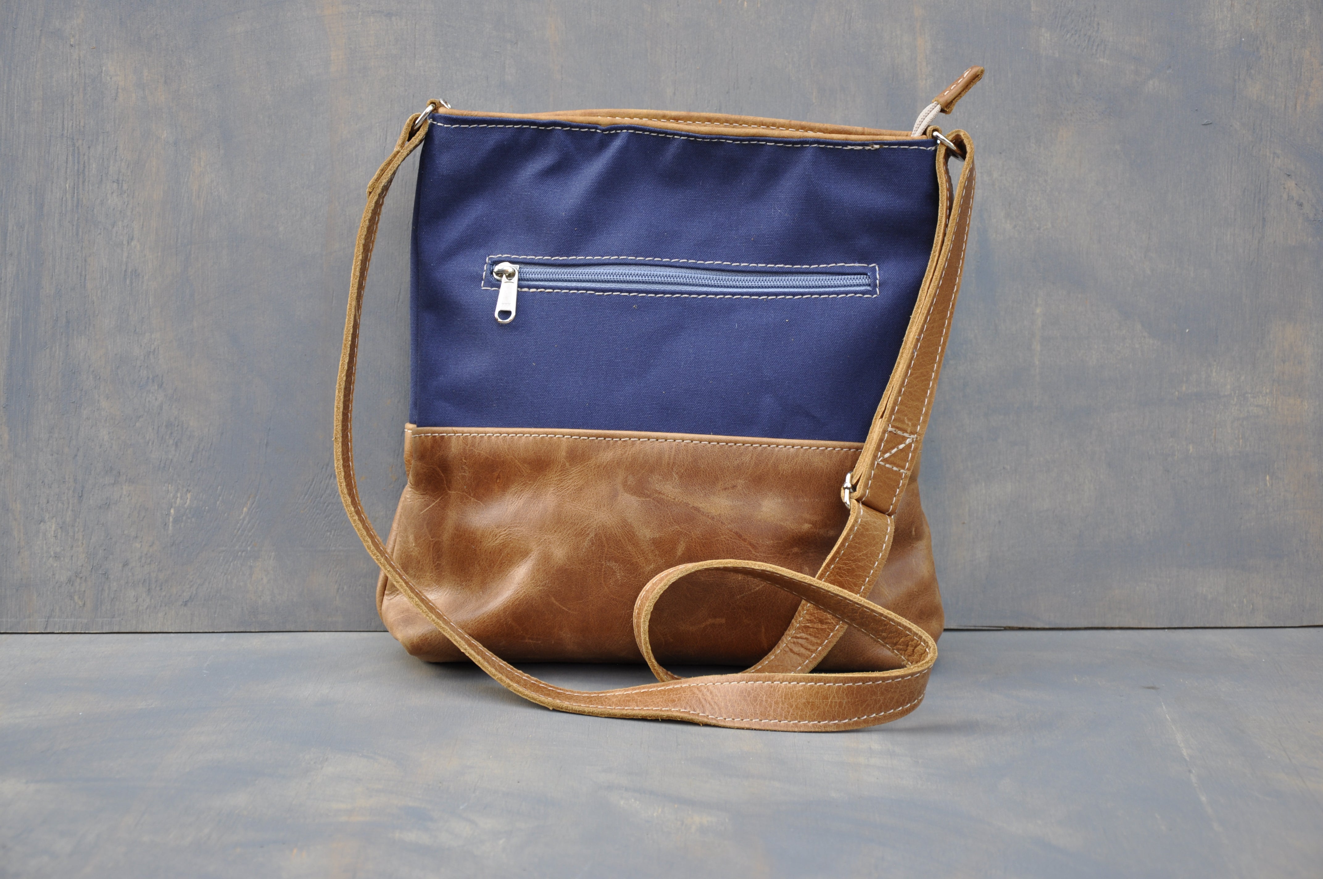 Hipster Mini - (Blue canvas / Diesel toffee)