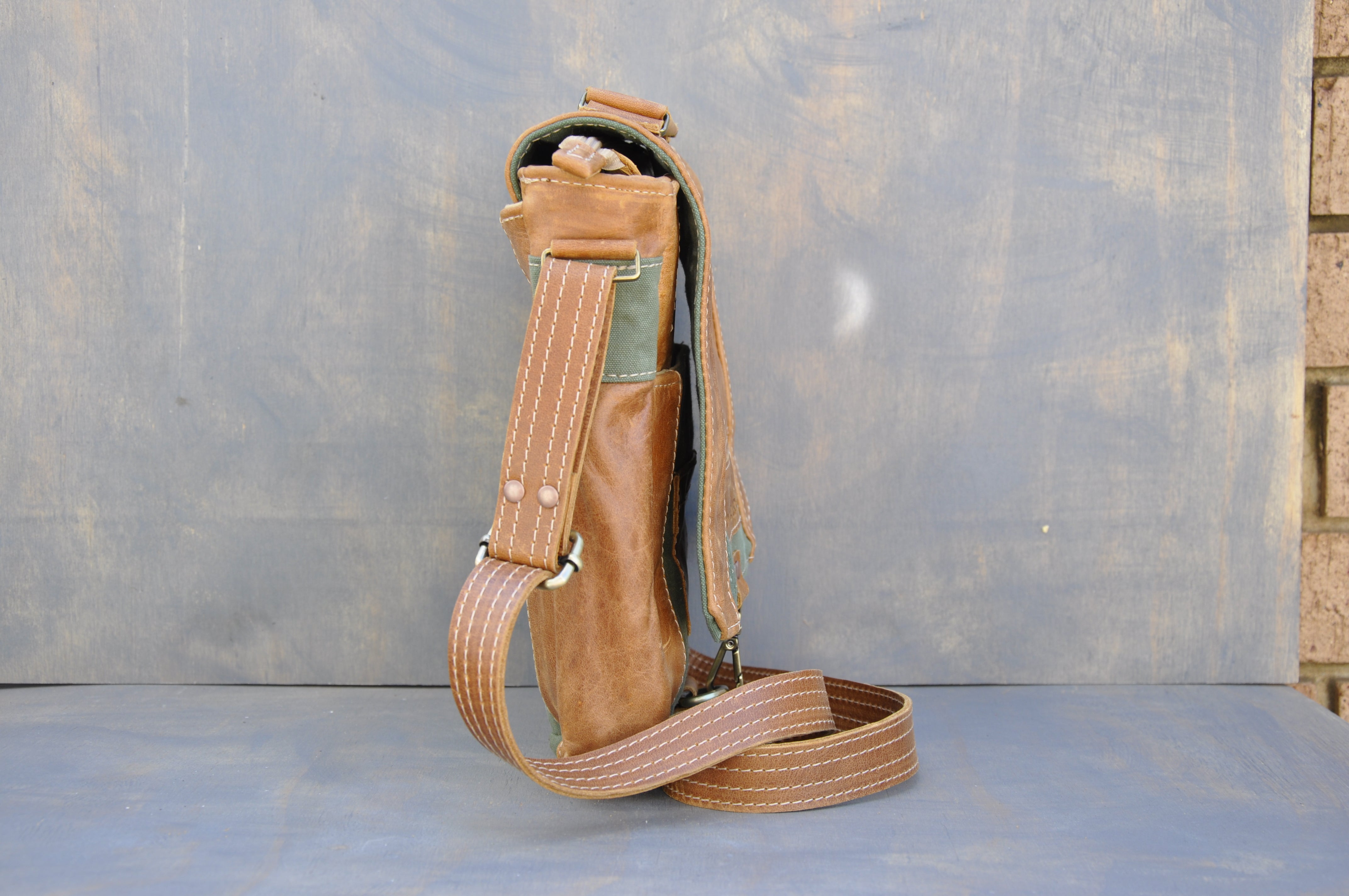 De La Rey satchel (Reclaimed Canvas & Leather)