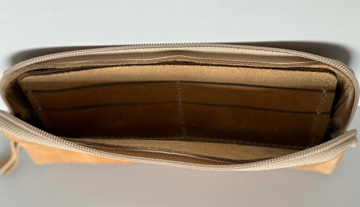Shopper Wallet – Boot and Rally