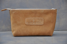 Load image into Gallery viewer, Utility Pouch - With Base /  Full Leather (Tan)