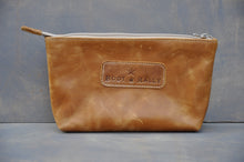 Load image into Gallery viewer, Utility Pouch - With Base /  Full Leather (Diesel Toffee)
