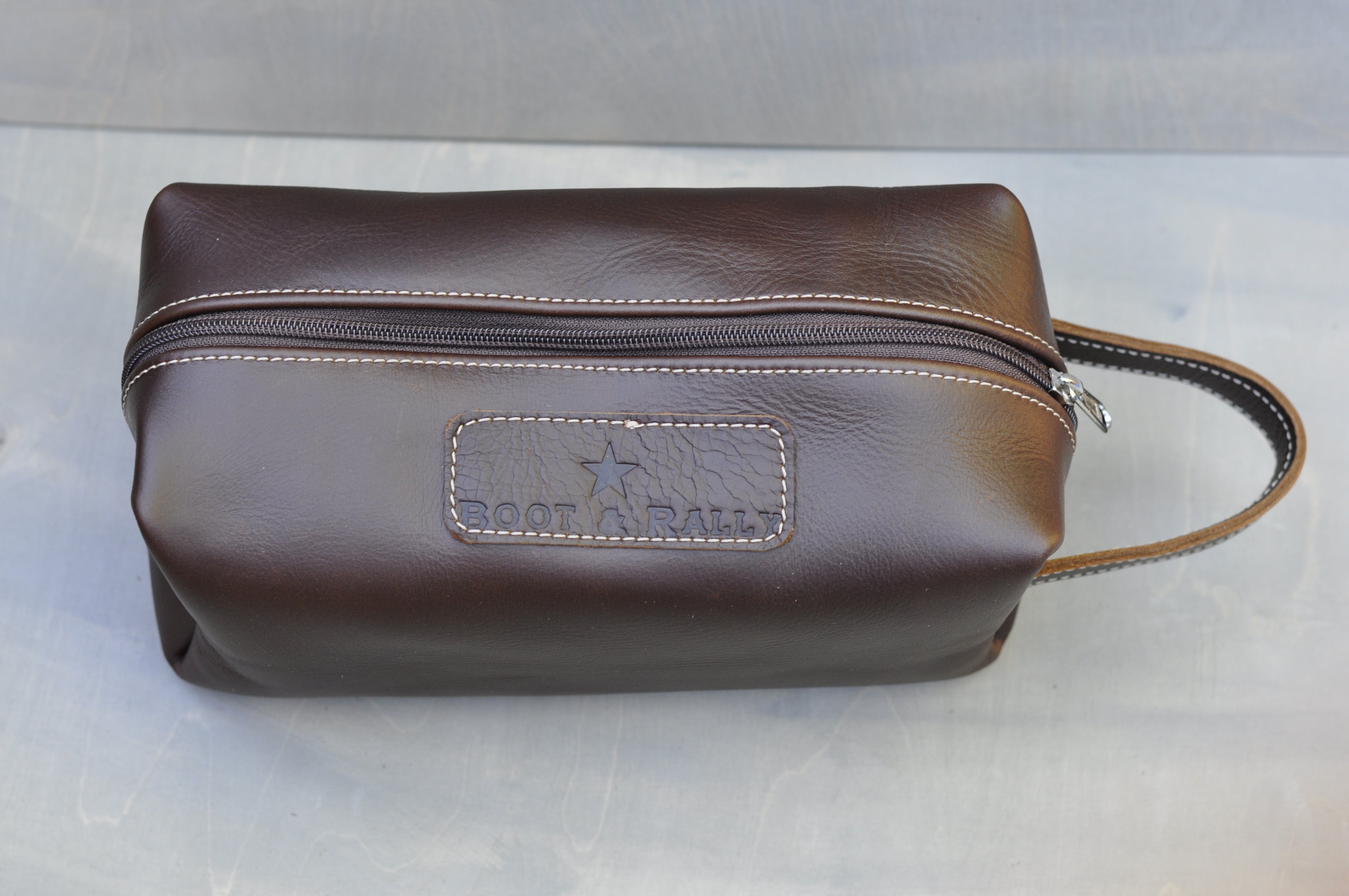 Toiletry bag - Full leather (Choc brown)