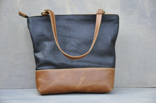 Load image into Gallery viewer, Megan bag Two tone leather (Black &amp; Diesel Toffee)