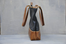 Load image into Gallery viewer, Megan bag Two tone leather (Black &amp; Diesel Toffee)