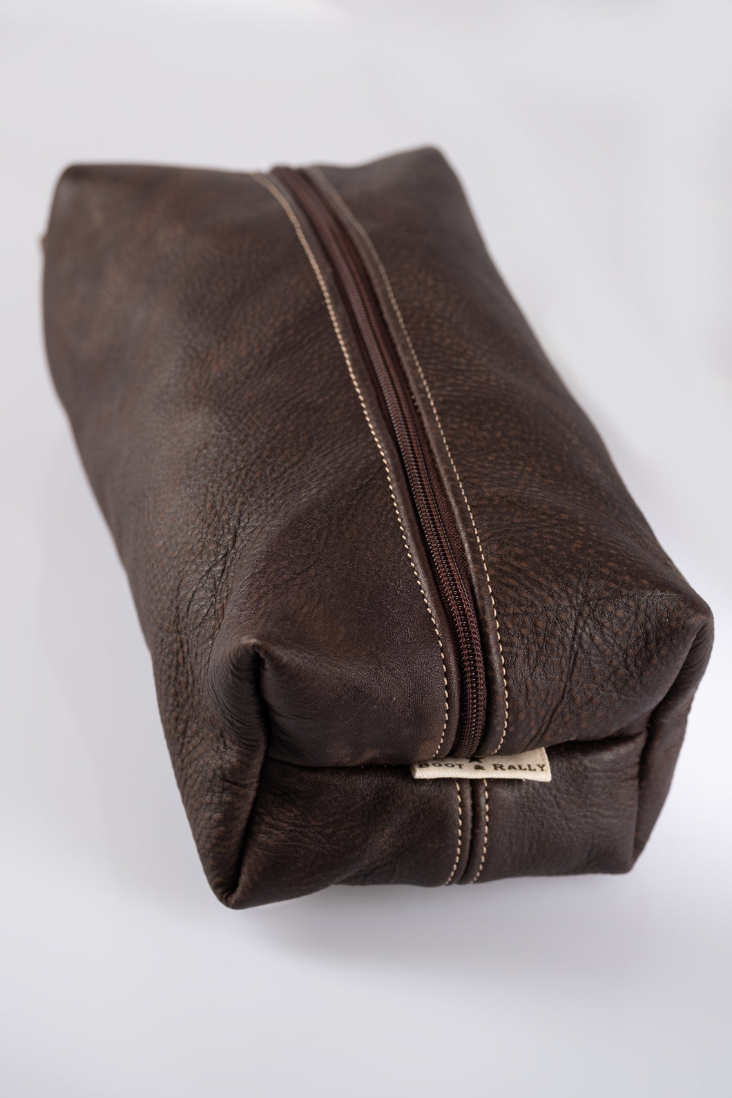 Toiletry bag- Full leather (Buffed Brown)