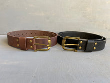 Load image into Gallery viewer, Mens leather belts